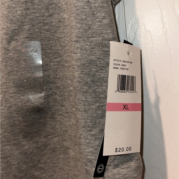 NWT Maternity Flutter & Kick tank top Xl - Picture 2 of 2